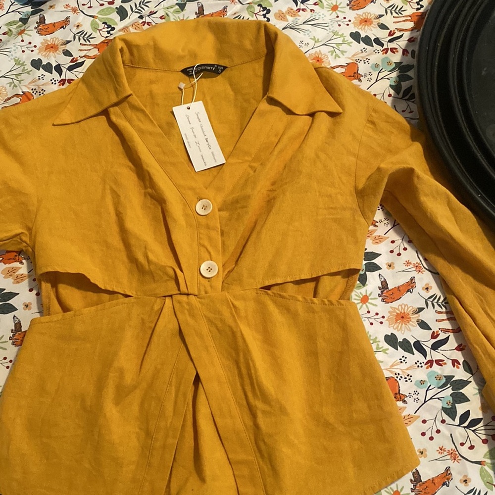 Blouse - Picture 2 of 2